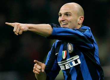 Esteban Cambiasso - pointing the way to Premier League success for the Foxes?